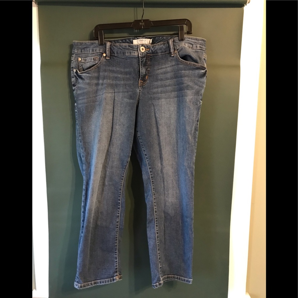 Torrid Boyfriend Jeans Plus Size 18 Butterfly.